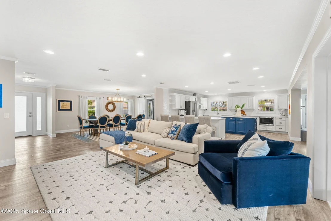 Photo of 565 Solitaire Palm Drive