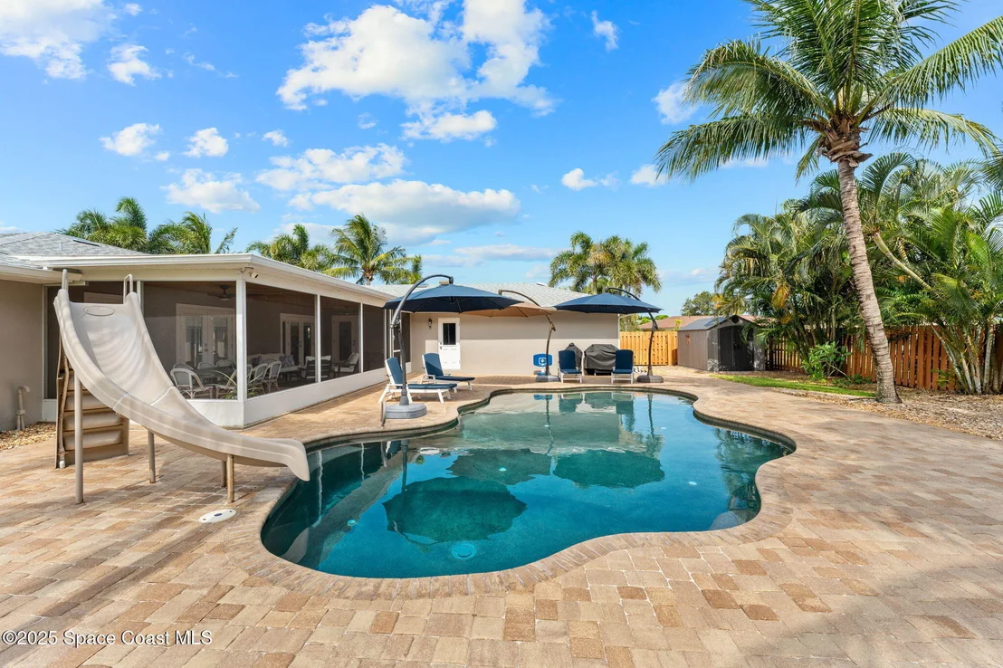 Photo of 565 Solitaire Palm Drive
