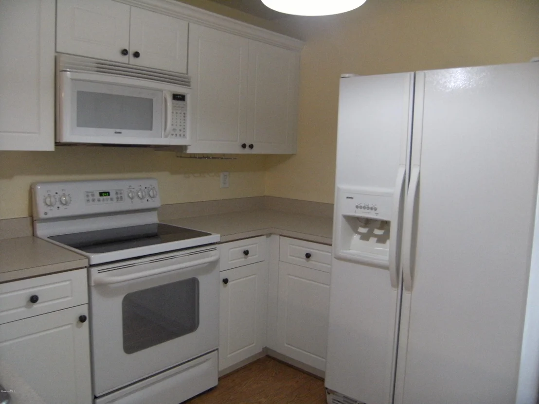 Photo of Unit 101 at 830 Luminary Circle