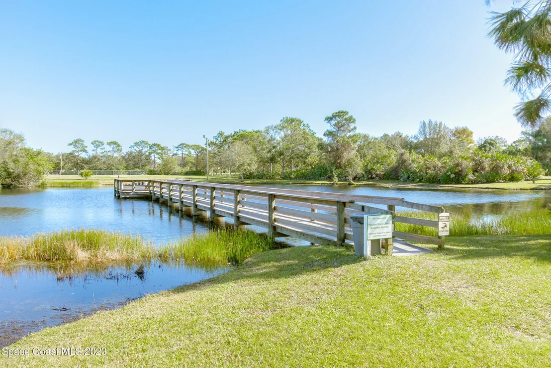 Photo of 4363 Long Lake Road