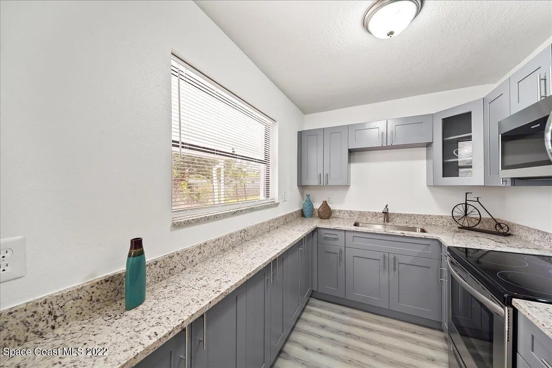 Photo of 1210 Willow Lane