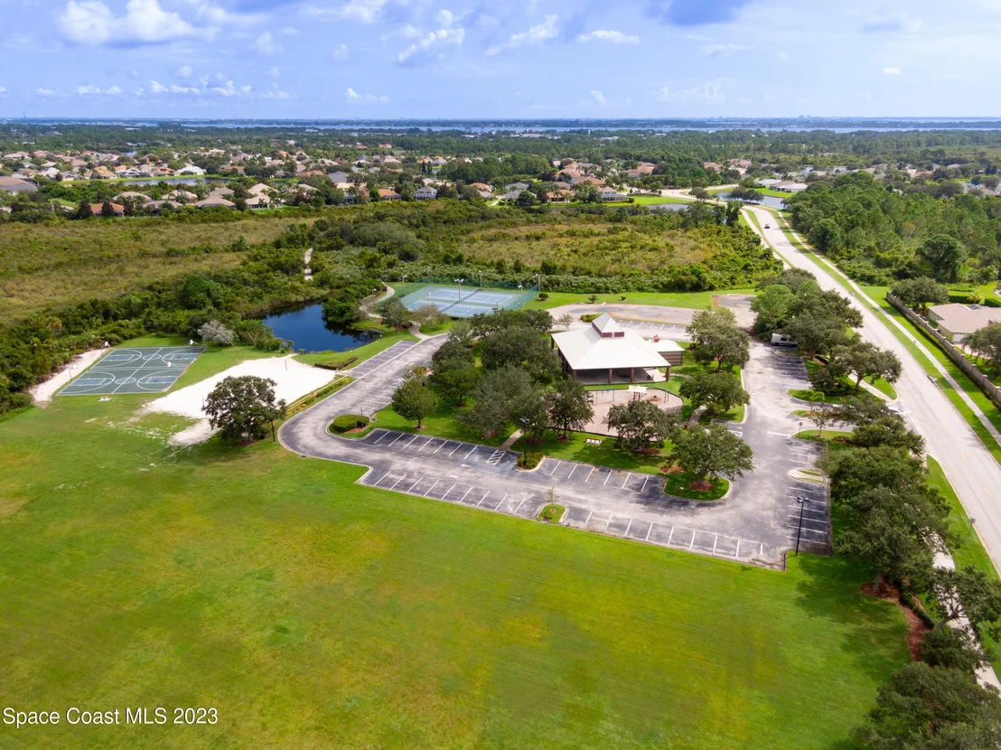 Photo of 1647 Auburn Lakes Drive