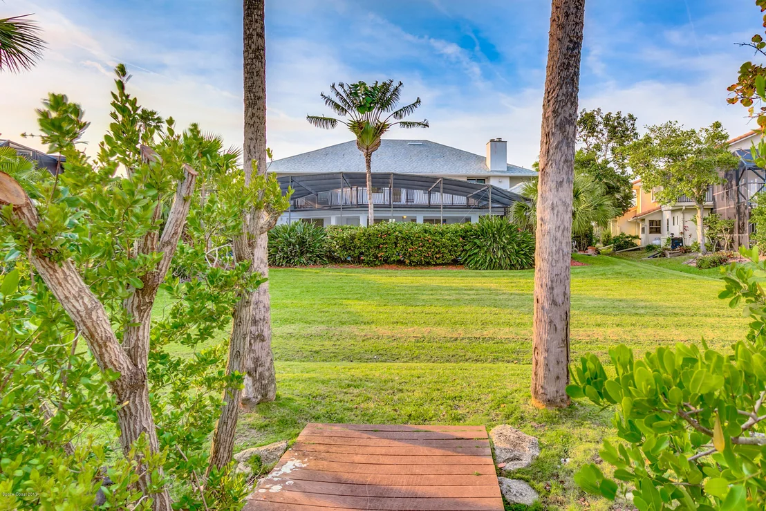 Photo of 465 Lanternback Island Drive