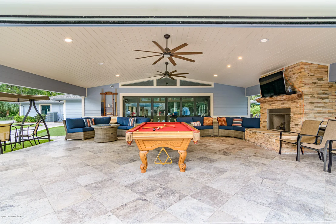 Photo of 4085 Lake Washington Road