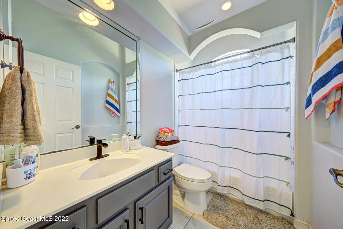 Photo of 334 Island Drive