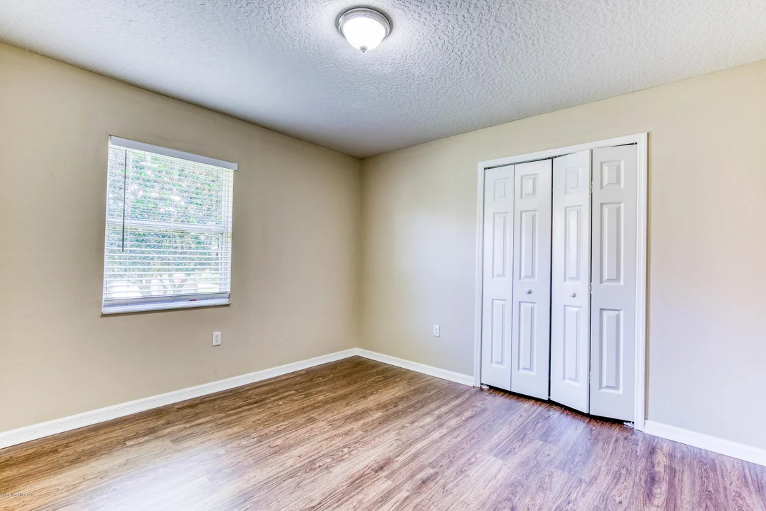 Photo of 1007 Fostoria Drive