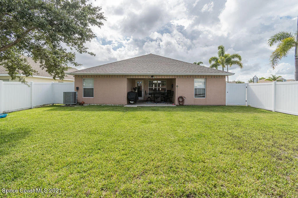 Photo of 2440 Bridgeport Circle