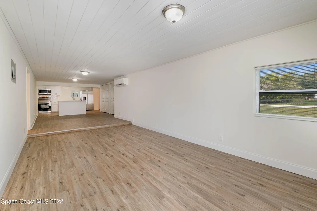 Photo of 9012 102nd Avenue