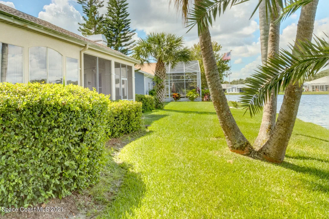 Photo of 952 Somerset Lane