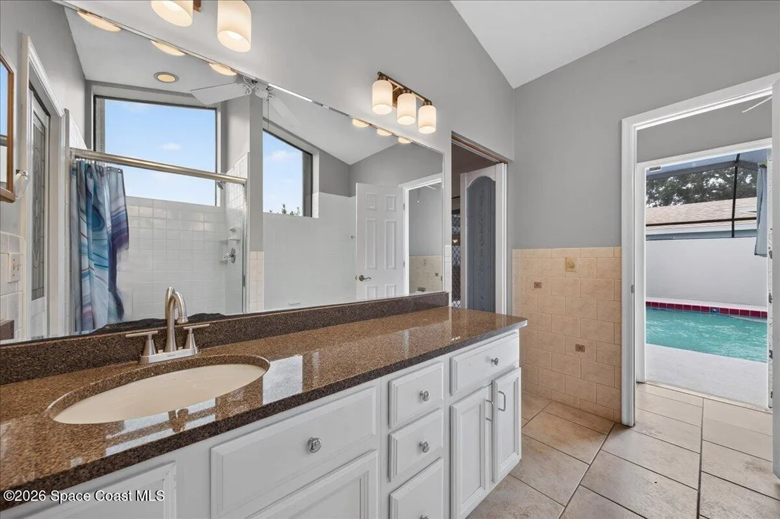 Photo of 340 Oak Haven Drive