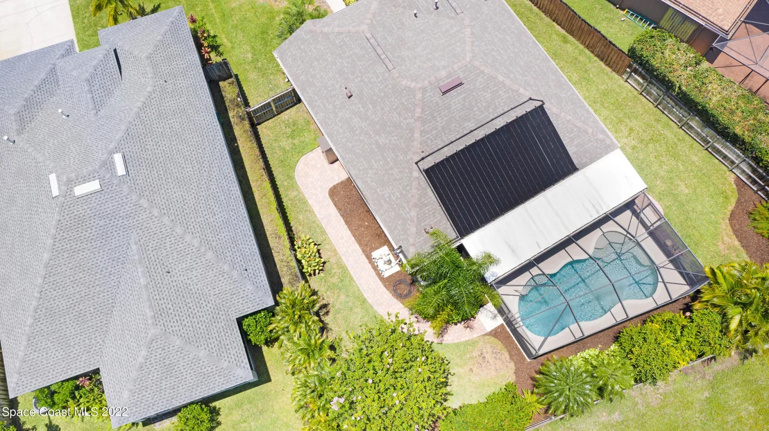 Photo of 1153 White Oak Circle