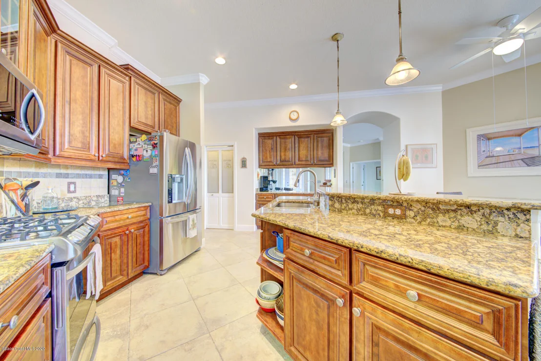 Photo of 2084 Botanica Circle