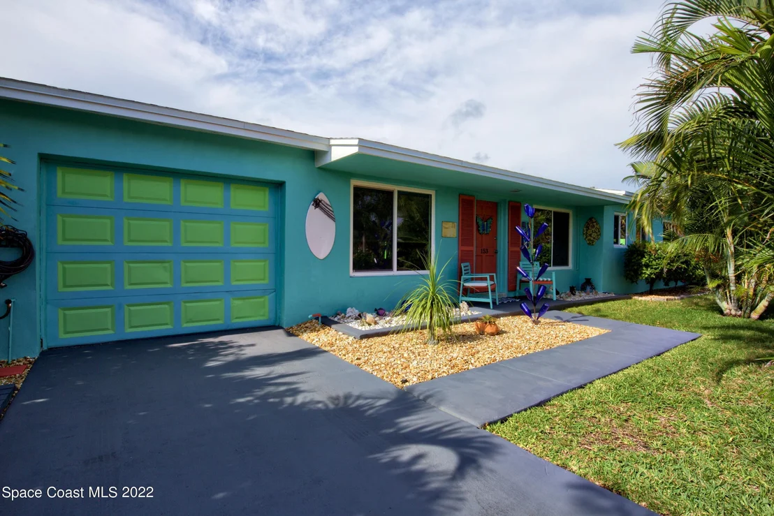 Photo of 153 Clairbourne Avenue