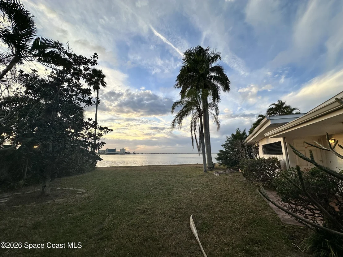 Photo of 464 Angelo Lane