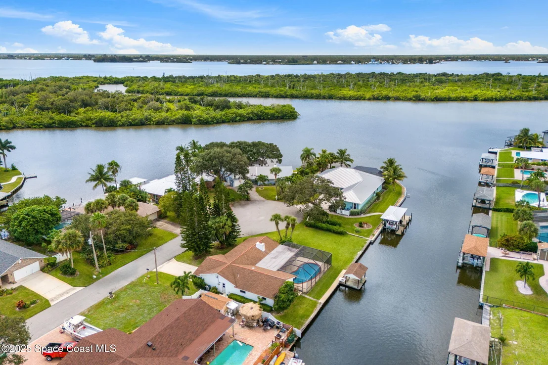 Photo of 424 Arrowhead Lane