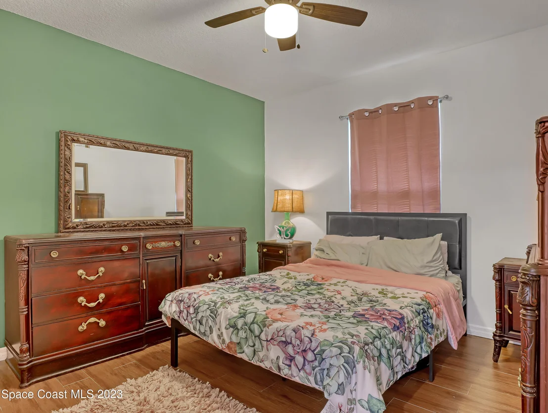 Photo of 5233 Carrick Road