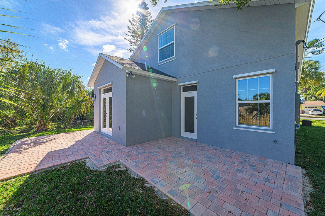 Photo of 435 Crescent Drive