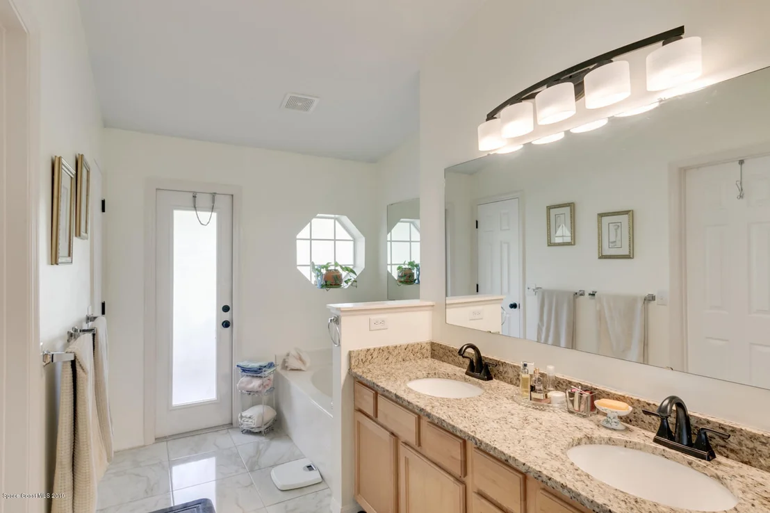 Photo of 2182 Spring Creek Circle NE
