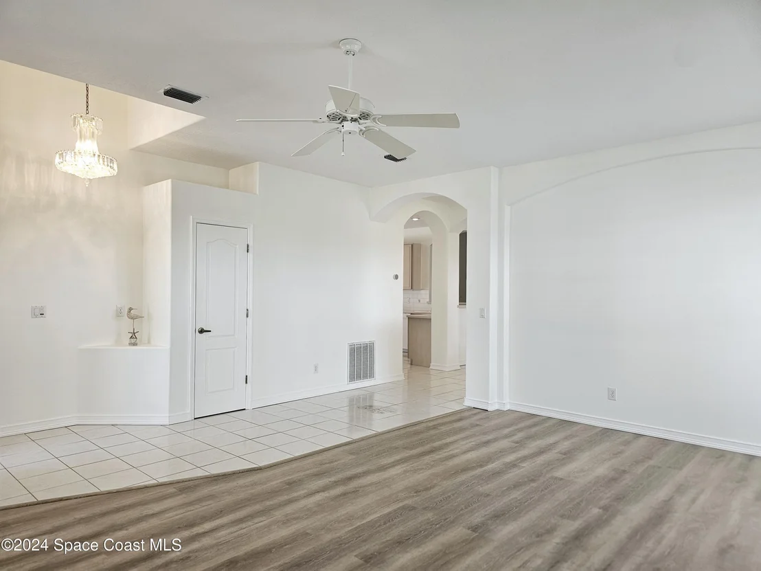 Photo of 185 Calico Lane