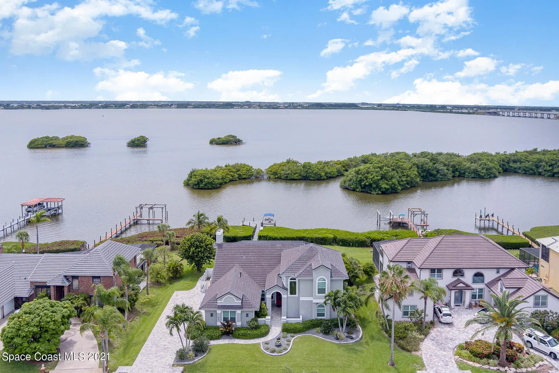 Photo of 412 Lanternback Island Drive