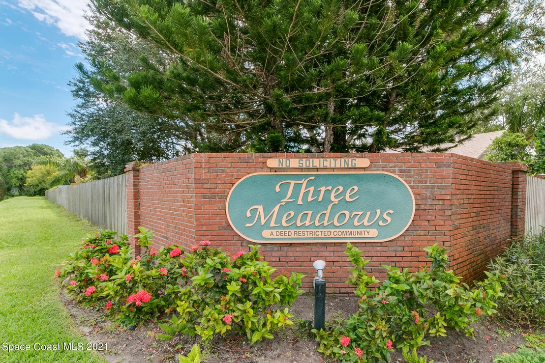 Photo of 1227 Winding Meadows Road