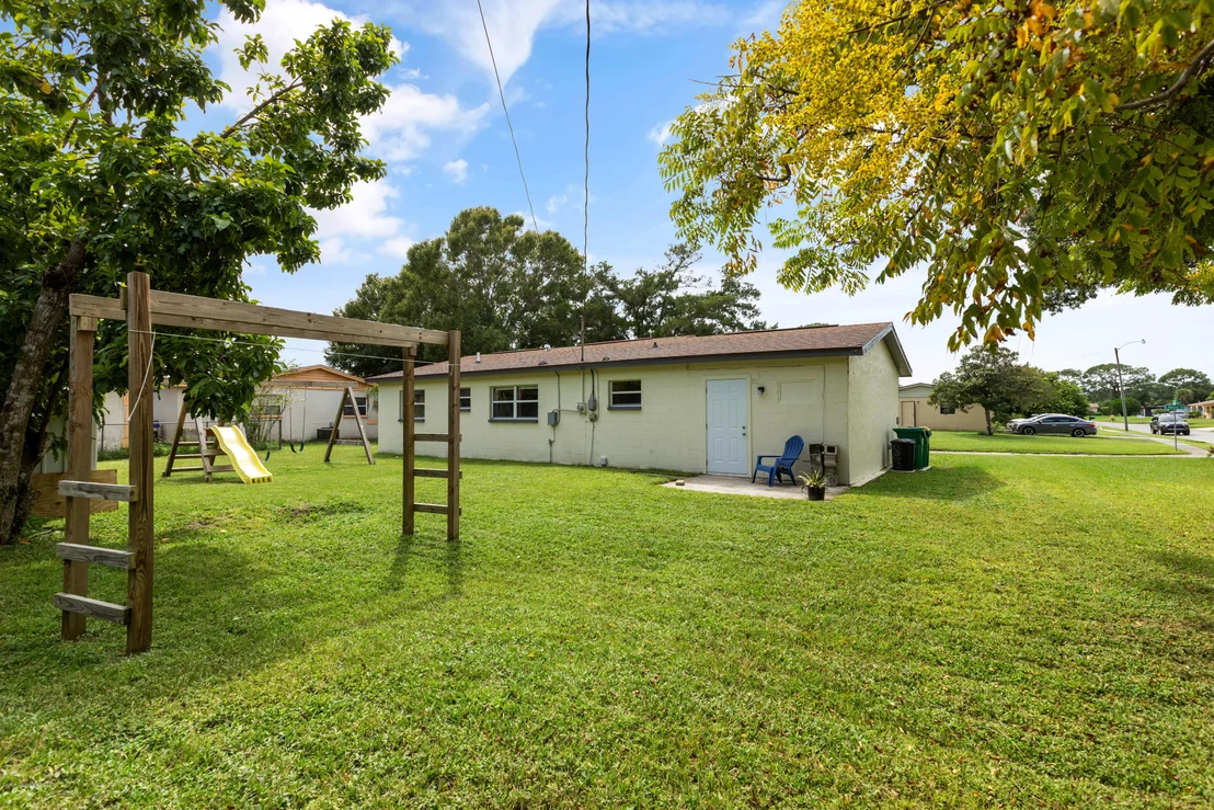 Photo of 3815 E Denton Circle