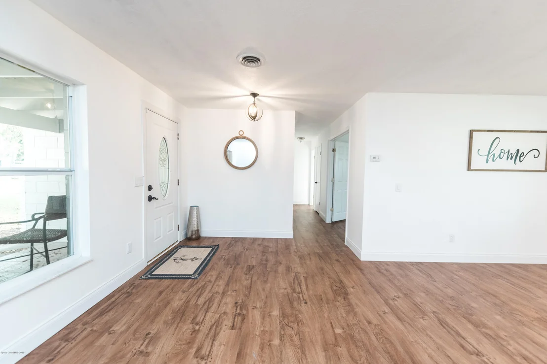 Photo of 975 Golf Street