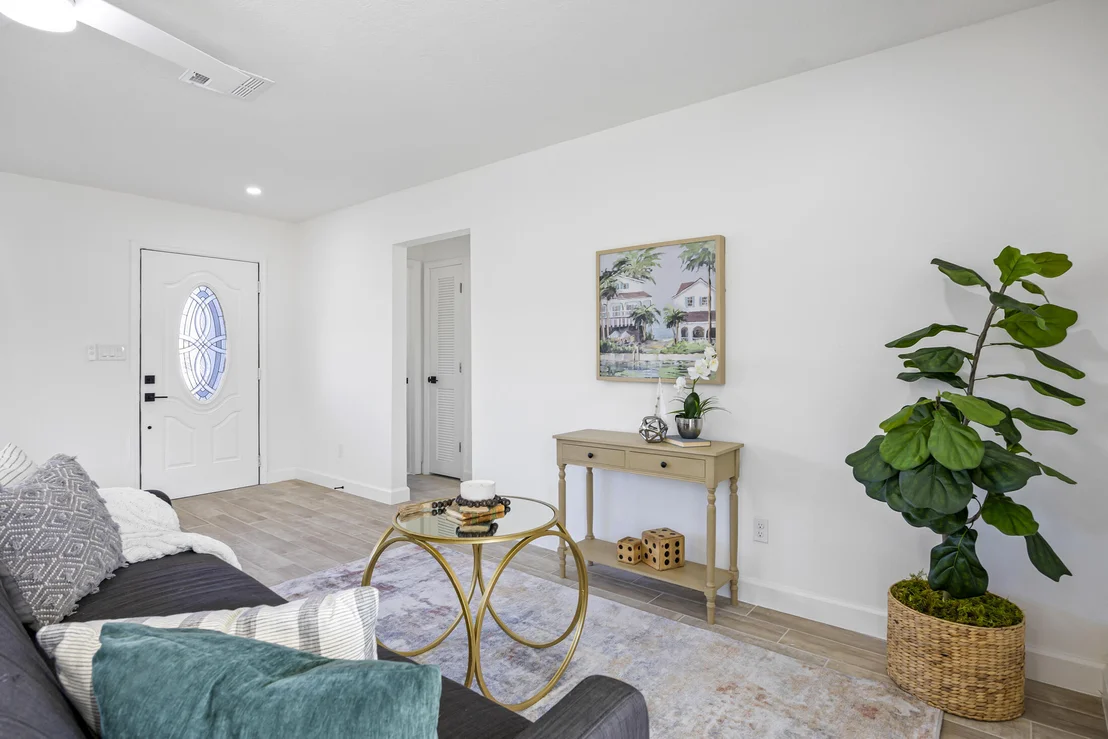Photo of 132 SE 3rd Street