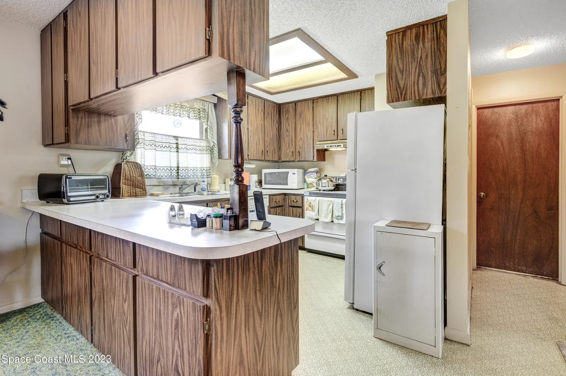 Photo of 2150 Lake Drive
