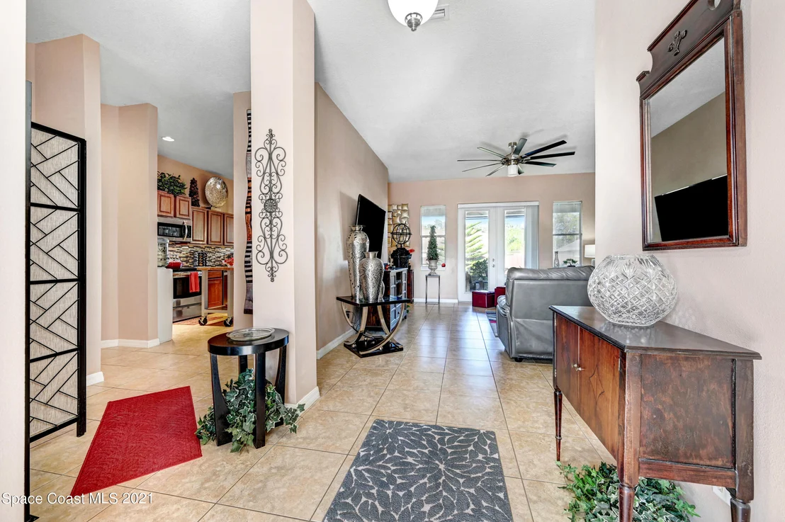 Photo of 477 Ocala Street