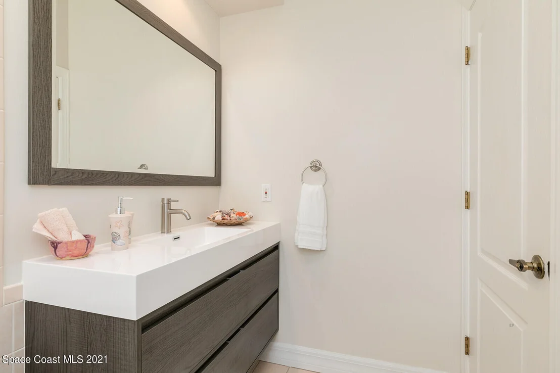 Photo of 205 Birch Avenue