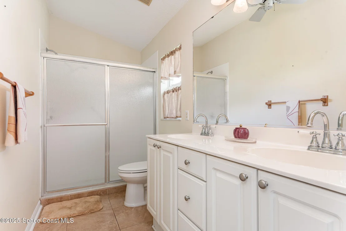 Photo of 2597 Addington Circle