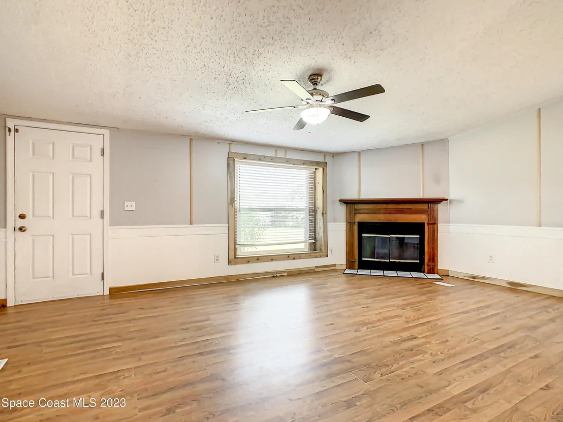 Photo of 9070 Mercury Drive