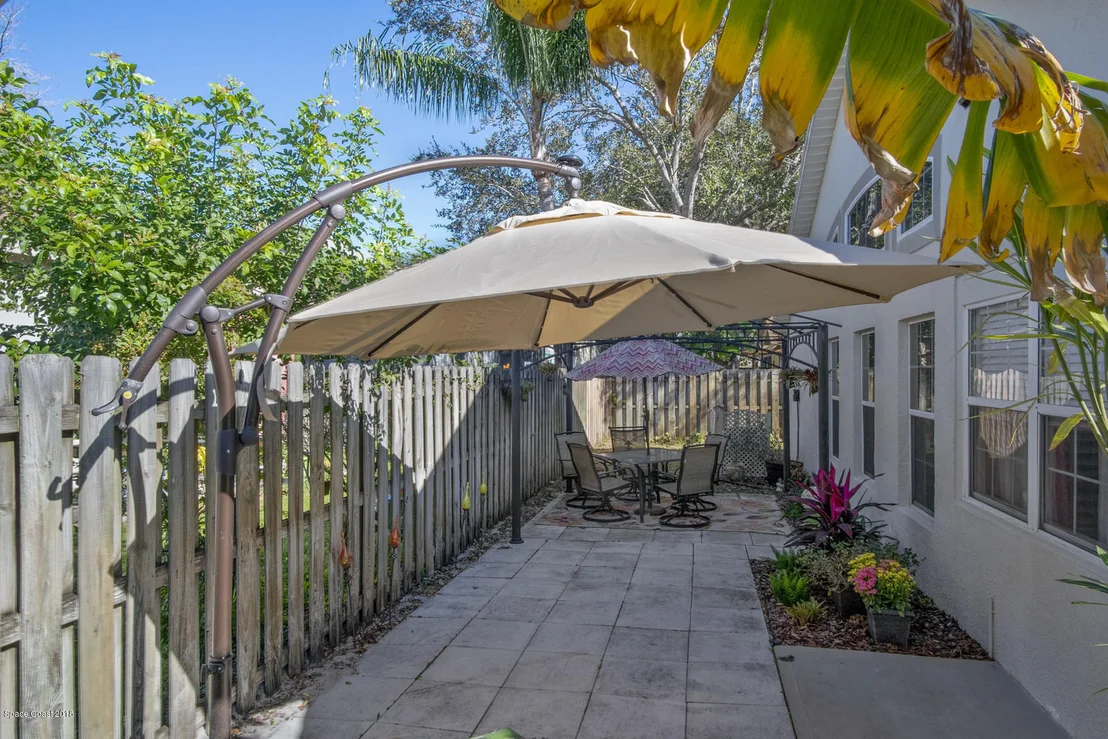 Photo of 2477 Saint Johns Lane