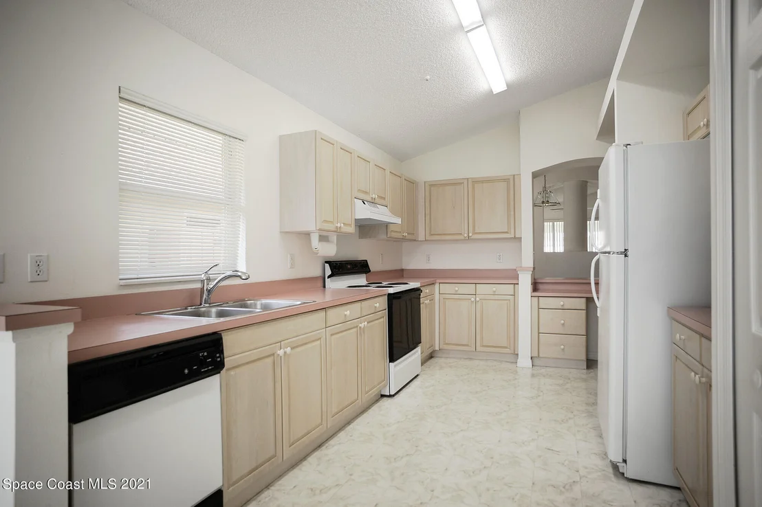 Photo of 3944 Saint Armens Circle