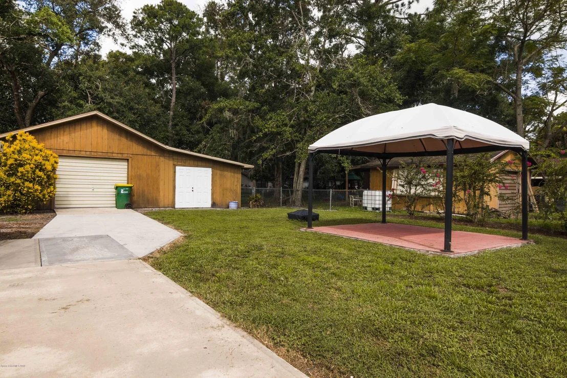 Photo of 6080 Seminole Street