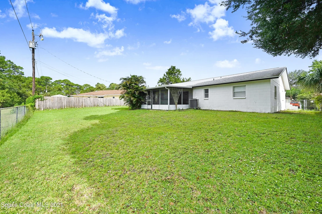 Photo of 1123 Hermosa Drive