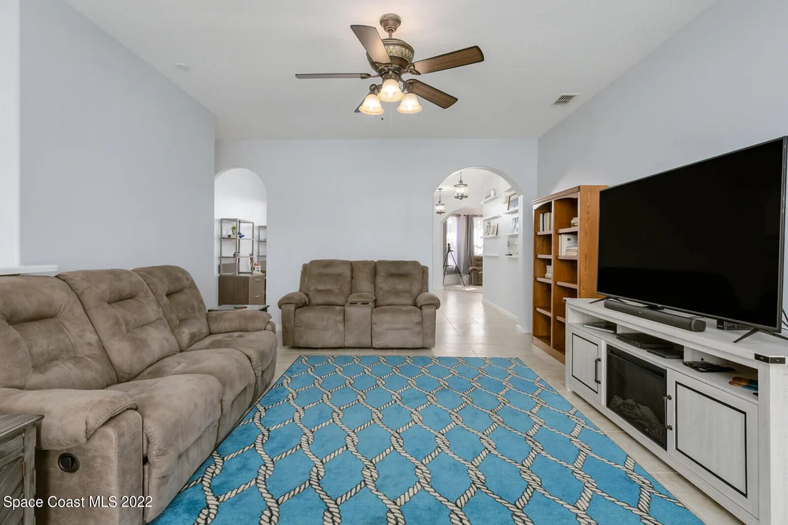 Photo of 336 Abernathy Circle