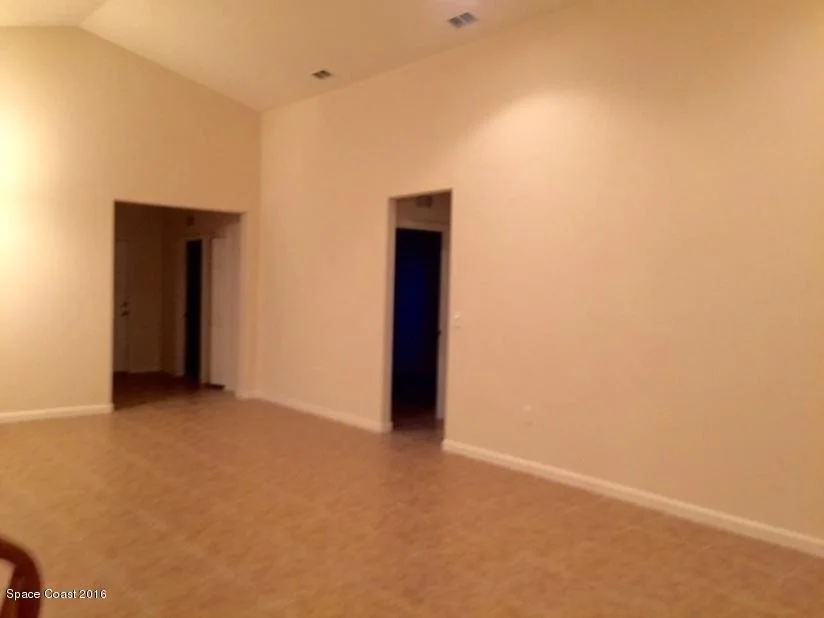 Photo of 1439 Corbett Lane