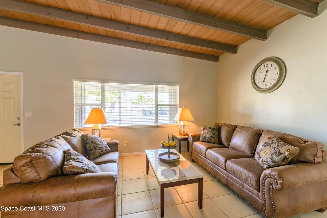 Photo of 321 Pine Tree Drive