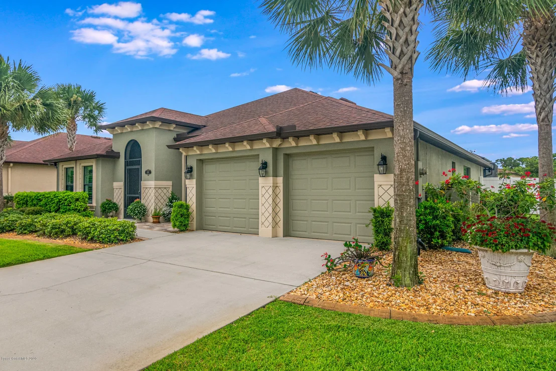 Photo of 1389 Outrigger Circle