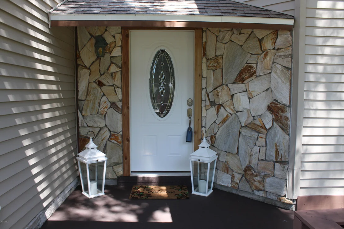 Photo of 2675 Pine Avenue