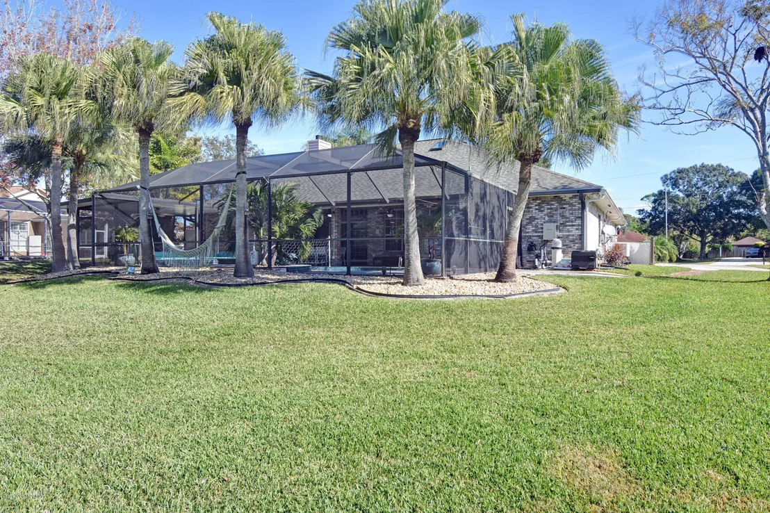 Photo of 4470 Canard Road