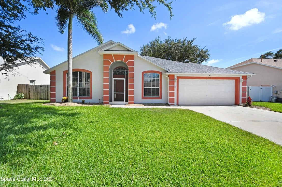 Photo of 1017 Pelican Lane