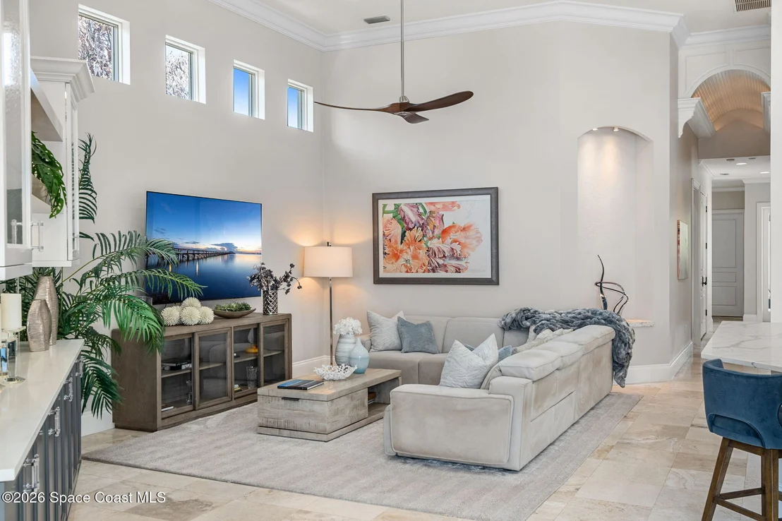 Photo of 200 Riverside Drive