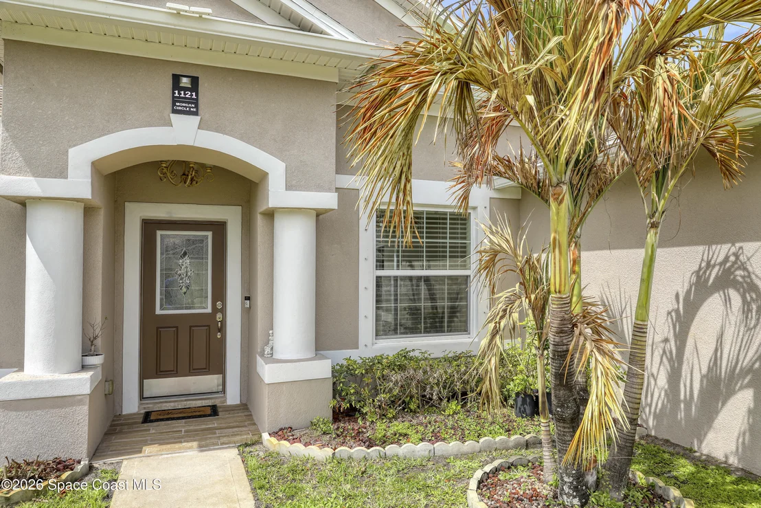Photo of 1121 Morgan Circle NE