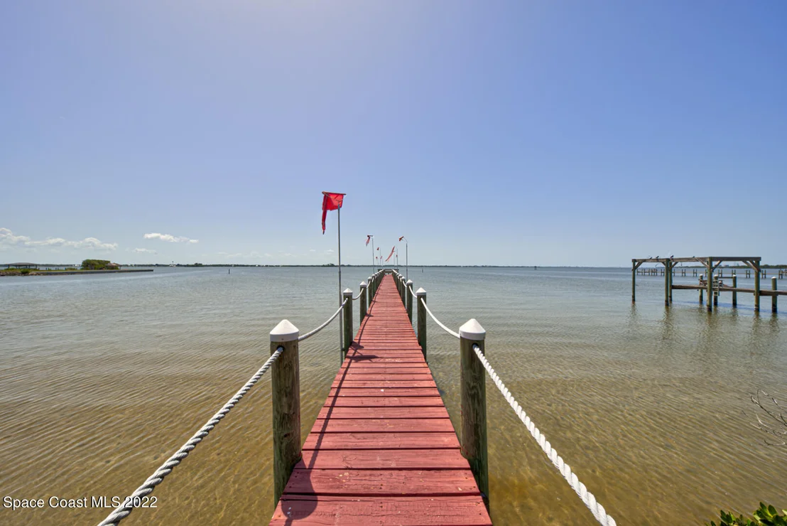 Photo of 334 Island Drive