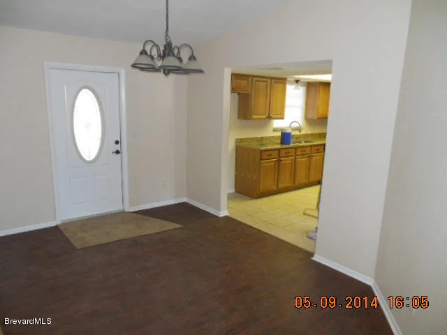 Photo of 7069 Bayfront Road