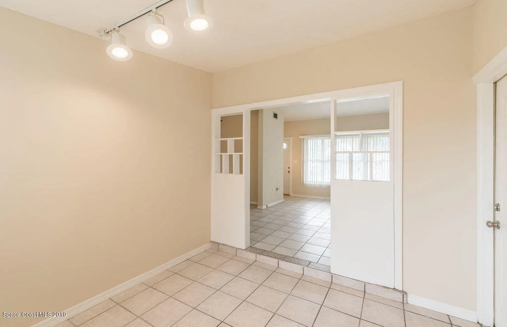 Photo of 720 Van Buren Street