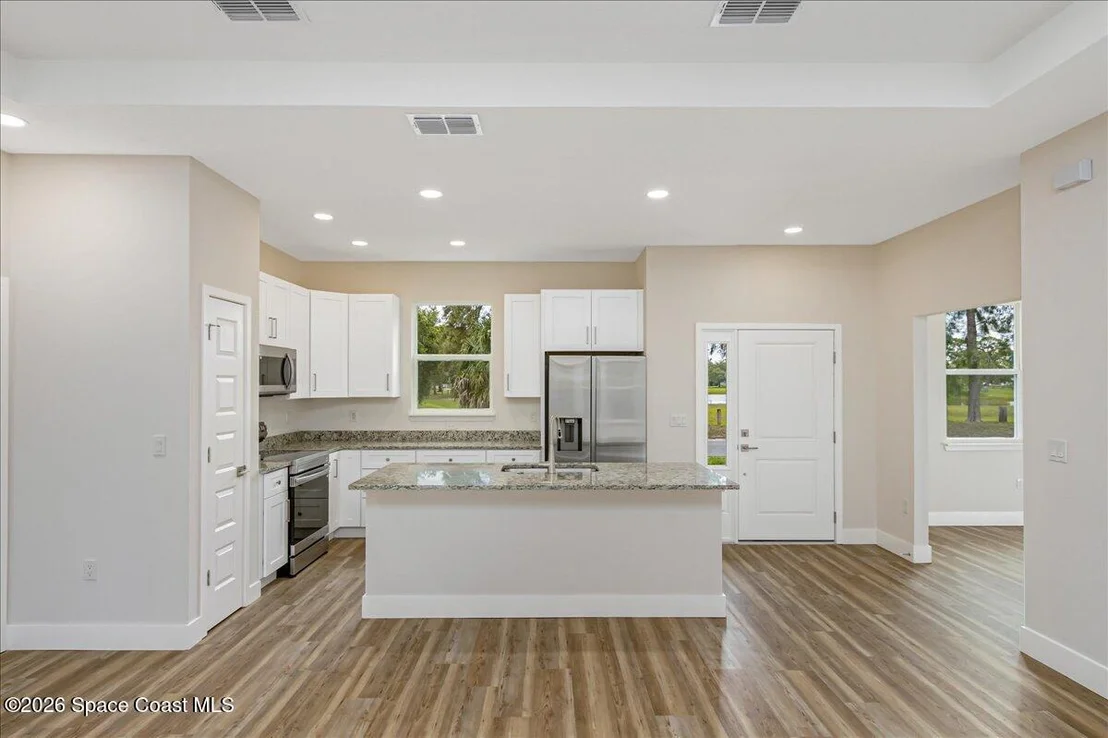 Photo of 958 Chace Lane NE